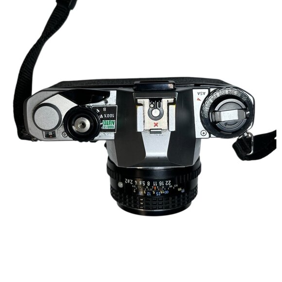 Pentax MG 35mm Film Camera with Pentax-M 50mm 1:2 lens - Picture 4 of 12